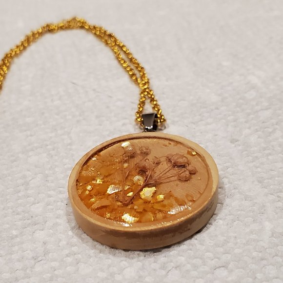 Dried Flower Boho Necklace Resin Disk Pendant Handmade New 18 inch chain NWOT - Picture 8 of 11